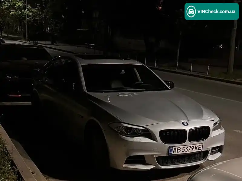 BMW 5 Series 2012, фото з оголошення 2 з 10, VIN WBAFR7C50DC824002