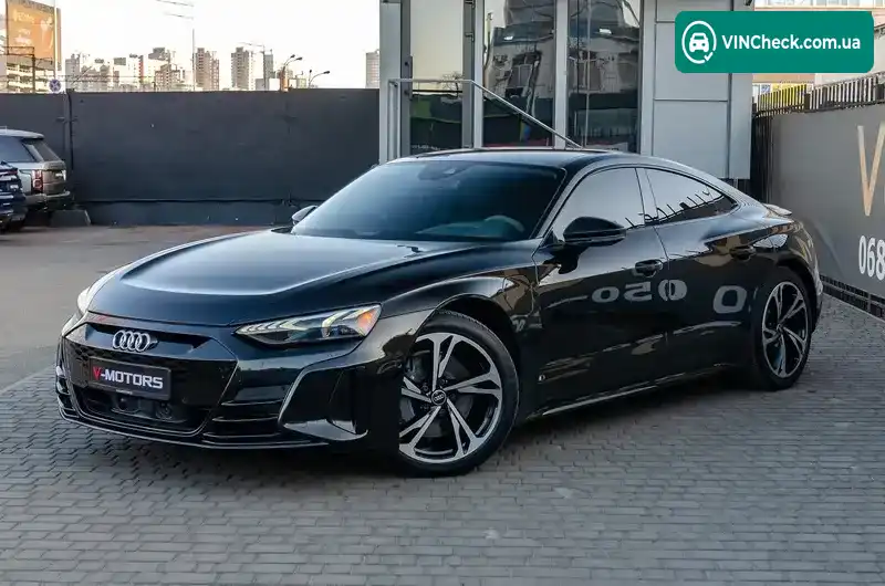 Audi e-tron GT 2022, фото з оголошення 2 з 21, VIN WAUCJBFW6N7007886