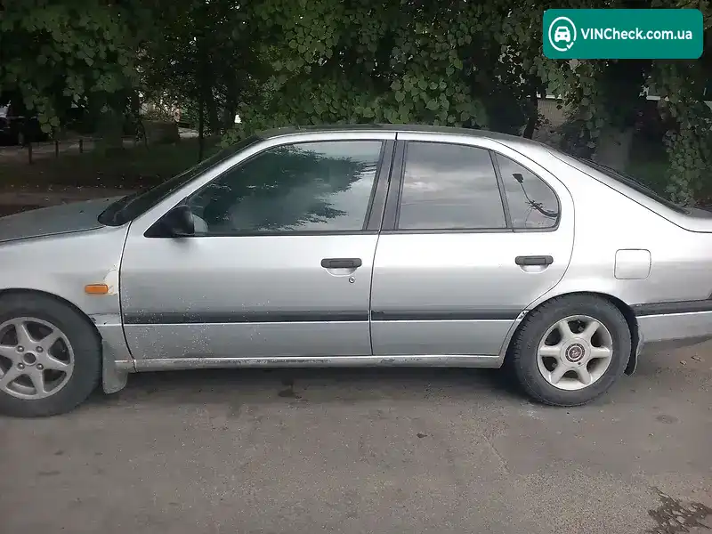 Nissan Primera 1990, фото з оголошення 2 з 10, VIN SJNFCAP10U0025148