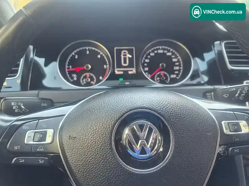 Volkswagen Golf 2016, фото з оголошення 1 з 10, VIN WVWZZZAUZGP588648