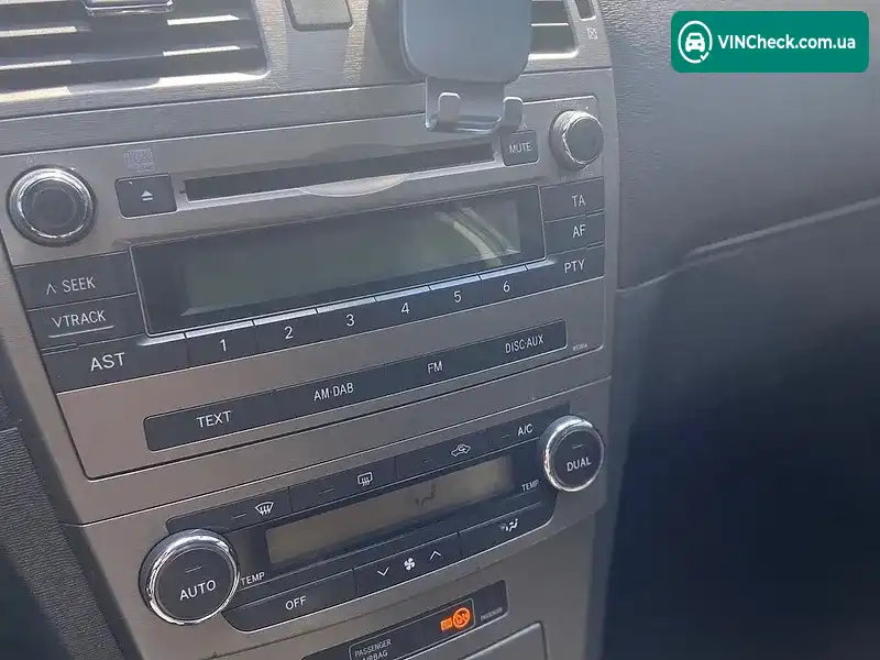 Toyota Avensis 2010, фото з оголошення 2 з 11, VIN SB1BG76L70E042347