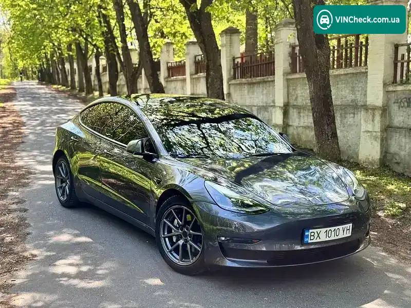 Tesla Model 3 2021, фото з оголошення 2 з 10, VIN 5YJ3E1EA3MF087180