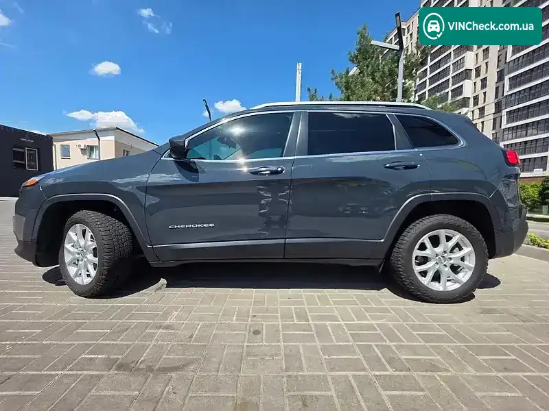 Jeep Cherokee 2017, фото з оголошення 2 з 14, VIN 1C4PJLLB5JD584027