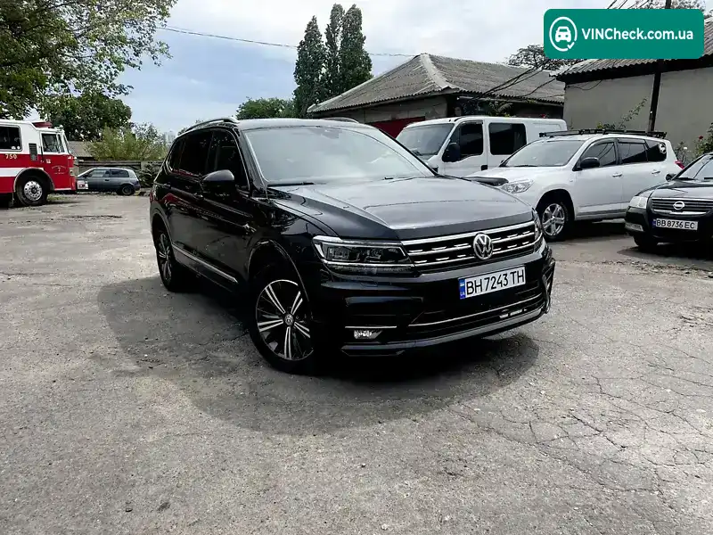 Volkswagen Tiguan 2018, фото з оголошення 1 з 20, VIN 3VV4B7AX0JM154871