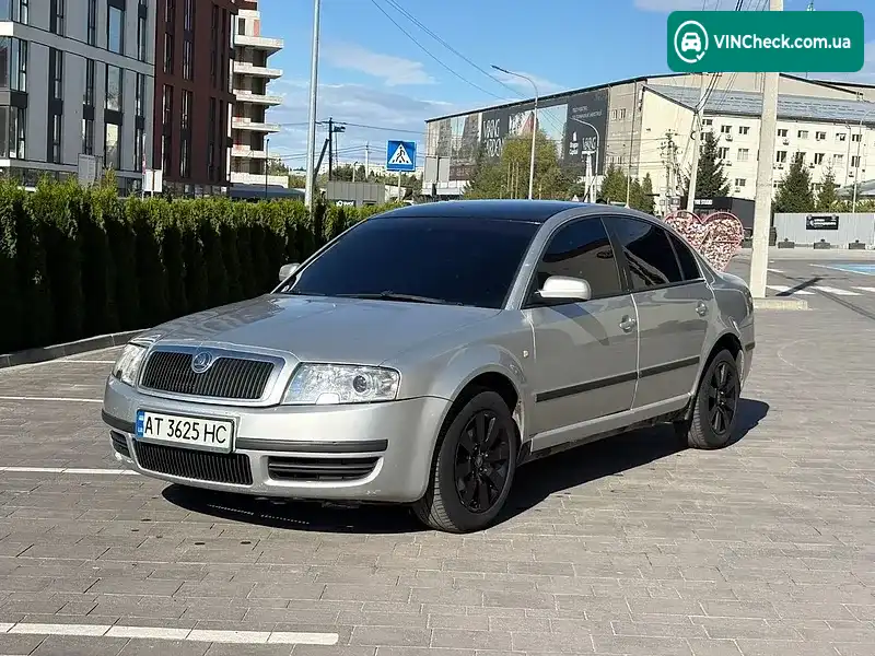 Skoda Superb 2002, фото з оголошення 1 з 6, VIN TMBCU63U439032680