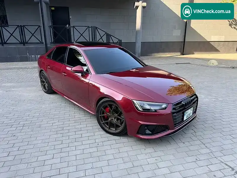 Audi A4 2019, фото з оголошення 2 з 20, VIN WAUENAF48KA047343