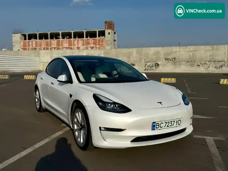 Tesla Model 3 2021, фото з оголошення 2 з 21, VIN 5YJ3E1EB2MF936109