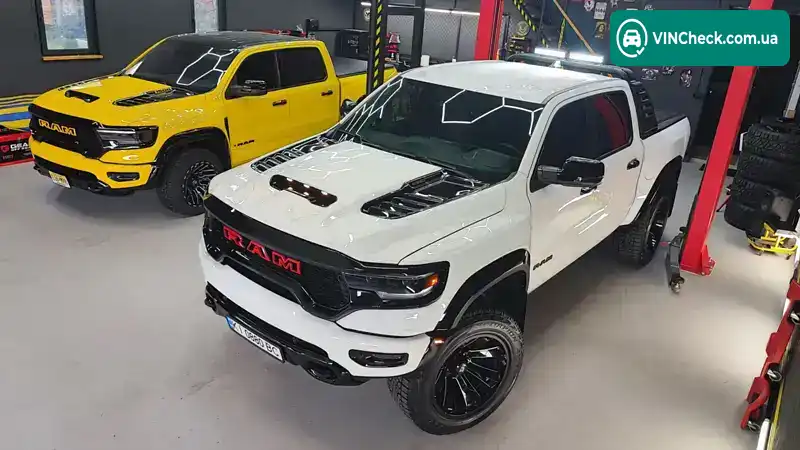 Ram 1500 2024, фото з оголошення 1 з 21, VIN 1C6SRFJT5RN203886