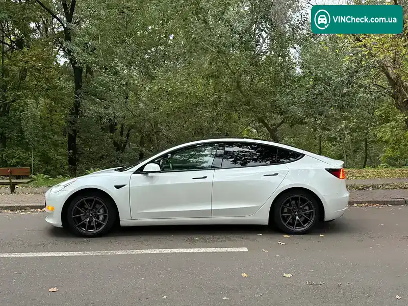 Tesla Model 3 2021, фото з оголошення 2 з 21, VIN 5YJ3E1EA0MF994842