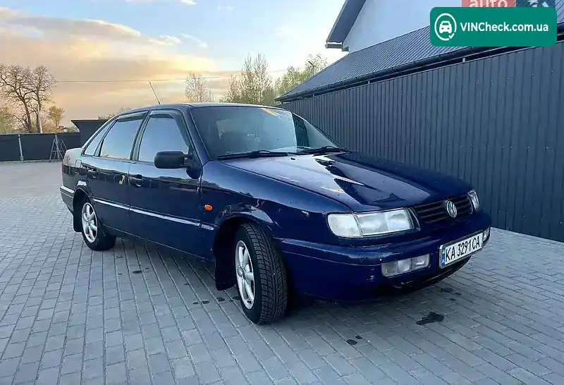 Volkswagen Passat 1996, фото з оголошення 2 з 9, VIN WVWZZZ3AZTD029885