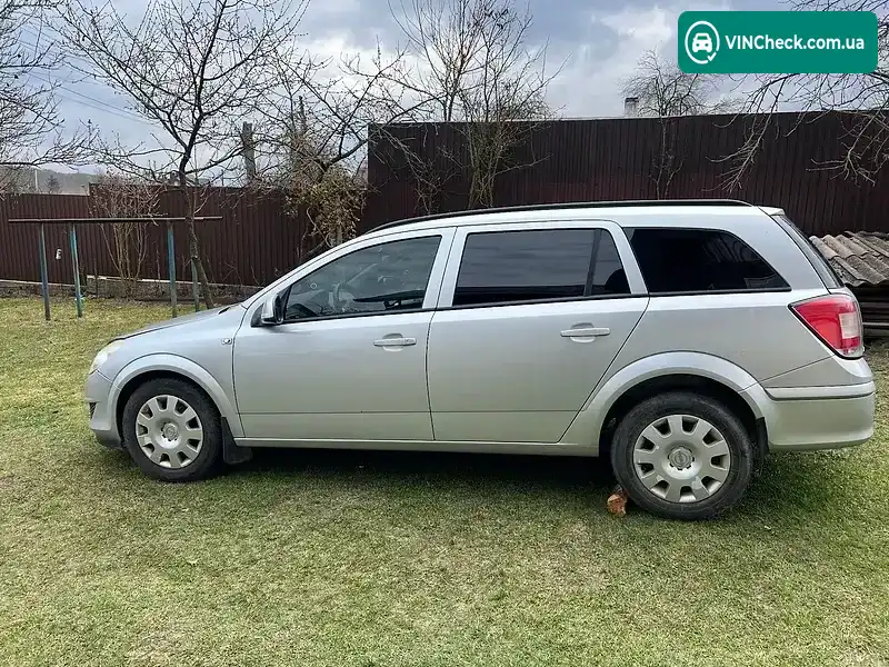 Opel Astra 2009, фото з оголошення 1 з 20, VIN W0L0AHL35A2002031