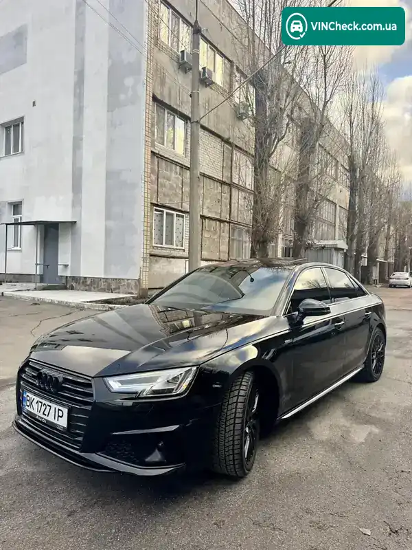 Audi A4 2018, фото з оголошення 2 з 21, VIN WAUENAF41KN007162