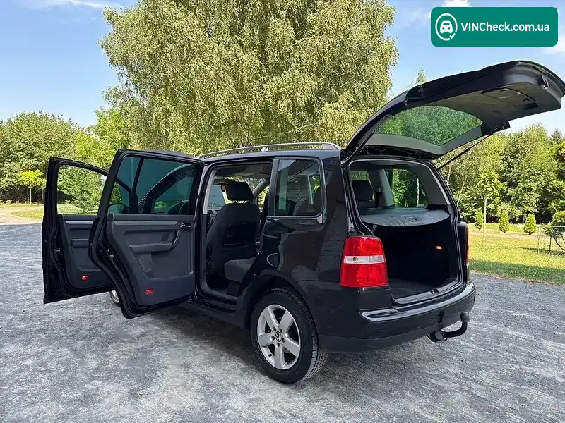 Volkswagen Touran 2005, фото з оголошення 2 з 20, VIN WVGZZZ1TZ6W082856