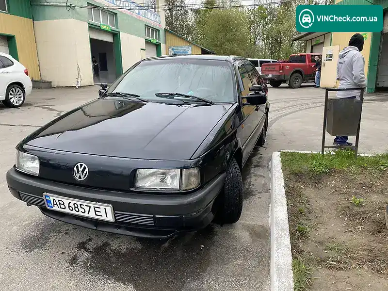 Volkswagen Passat 1993, фото з оголошення 2 з 16, VIN WVWZZZ31ZPE130557