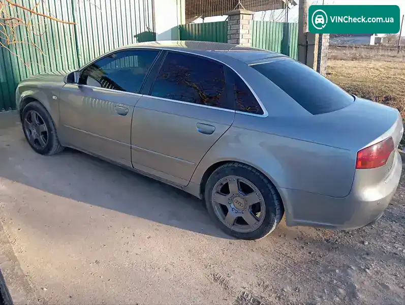 Audi A4 2004, фото з оголошення 2 з 17, VIN WAUZZZ8E05A406277