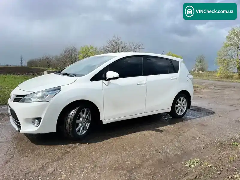 Toyota Verso 2013, фото з оголошення 2 з 11, VIN NMTDG26R90R061468