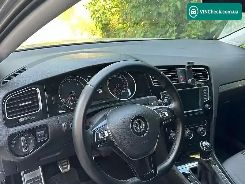 Volkswagen Golf 2016, фото з оголошення 2 з 8, VIN WVWZZZAUZHP503375