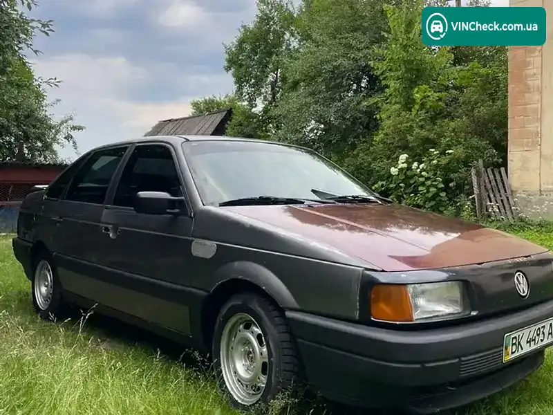 Volkswagen Passat 1989, фото з оголошення 1 з 19, VIN WVWZZZ31ZLE037396