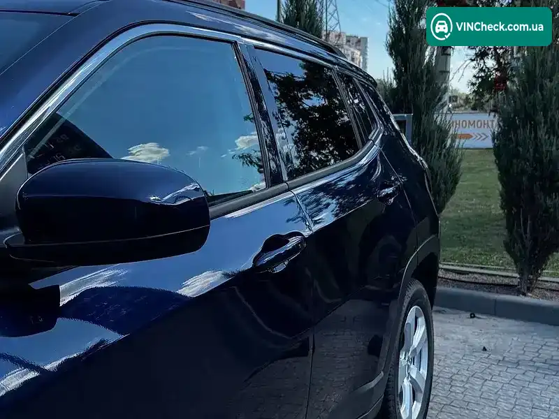 Jeep Compass 2020, фото з оголошення 2 з 18, VIN 3C4NJDBB5MT558492