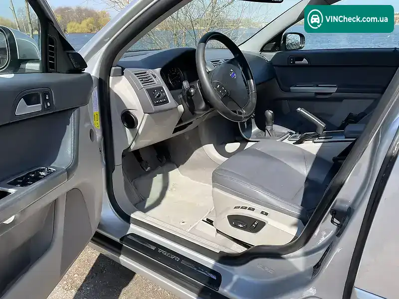 Volvo S40 2008, фото з оголошення 2 з 17, VIN YV1MS204282405840