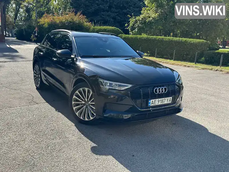 Audi e-tron 2019, фото з оголошення 1 з 21, VIN WAUZZZGE1LB016393
