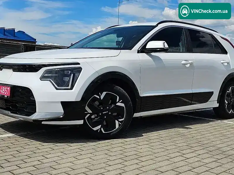 Kia Niro 2023, фото з оголошення 2 з 20, VIN KNDCR3L18R5103028