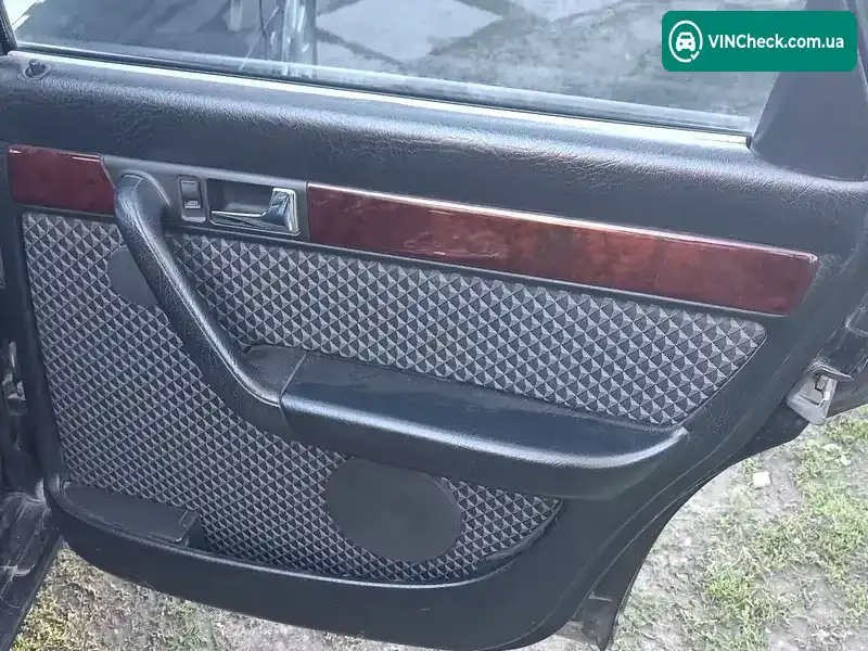 Audi A6 1997, фото з оголошення 2 з 14, VIN WAUZZZ4AZVN053237