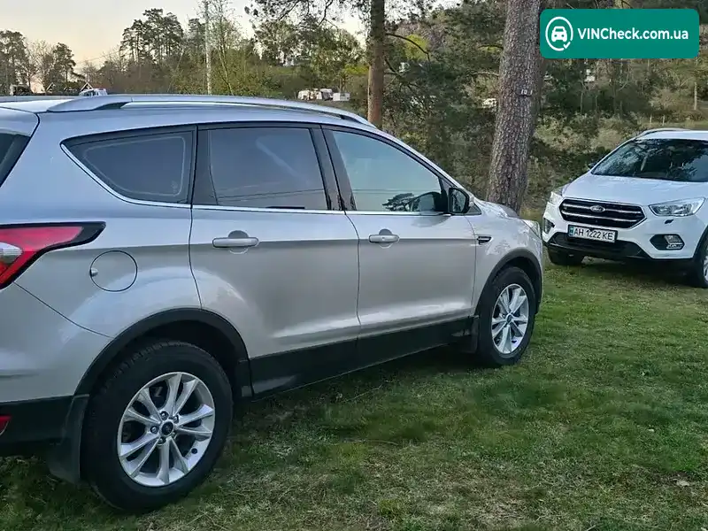 Ford Kuga 2019, фото з оголошення 2 з 20, VIN WF0AXXWPMAKY71981
