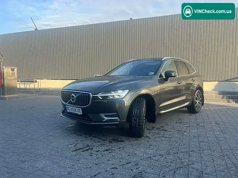 Volvo XC60 2017, фото з оголошення 2 з 18, VIN YV1UZA8BCJ1028425