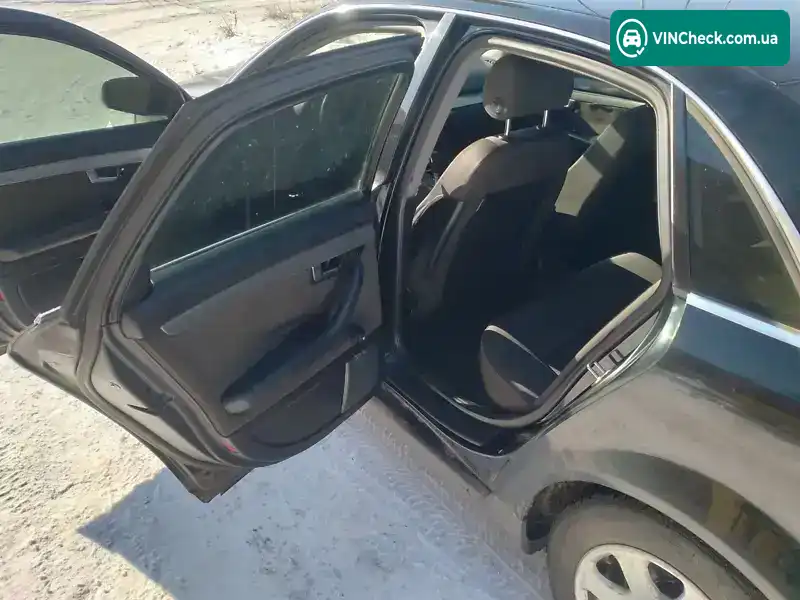 Audi A4 2001, фото з оголошення 2 з 8, VIN WAUZZZ8E52A055121