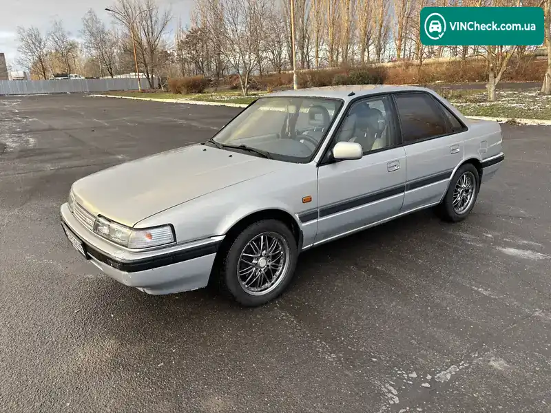 Mazda 626 1990, фото з оголошення 2 з 14, VIN JMZGD12D201596807