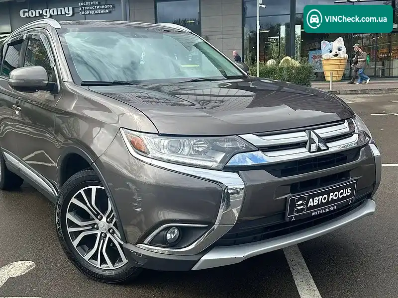 Mitsubishi Outlander 2017, фото з оголошення 2 з 20, VIN JA4AD3A31JZ013656