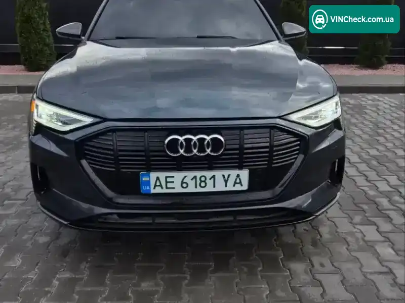Audi e-tron 2022, фото з оголошення 1 з 21, VIN WA1AAAGE3PB023323