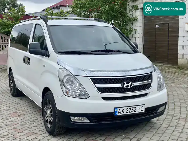 Hyundai H-1 2011, фото з оголошення 2 з 16, VIN KMFWBX7JABU272249