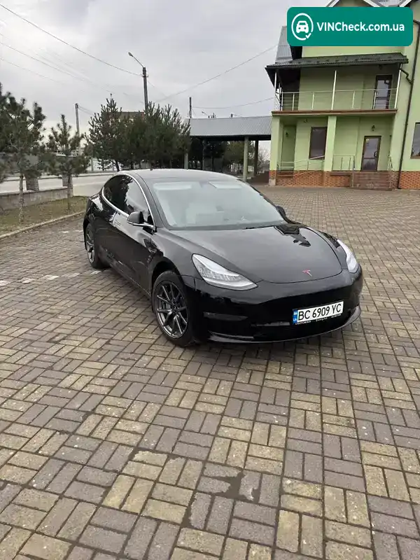Tesla Model 3 2020, фото з оголошення 1 з 18, VIN 5YJ3E1EB1LF735770