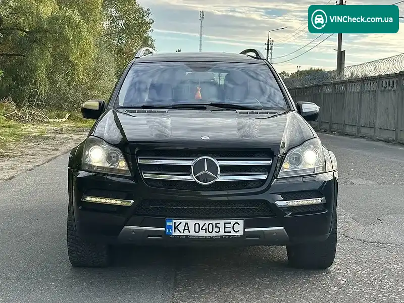 Mercedes-Benz GL-Class 2010, фото з оголошення 2 з 20, VIN WDC1648861A587671