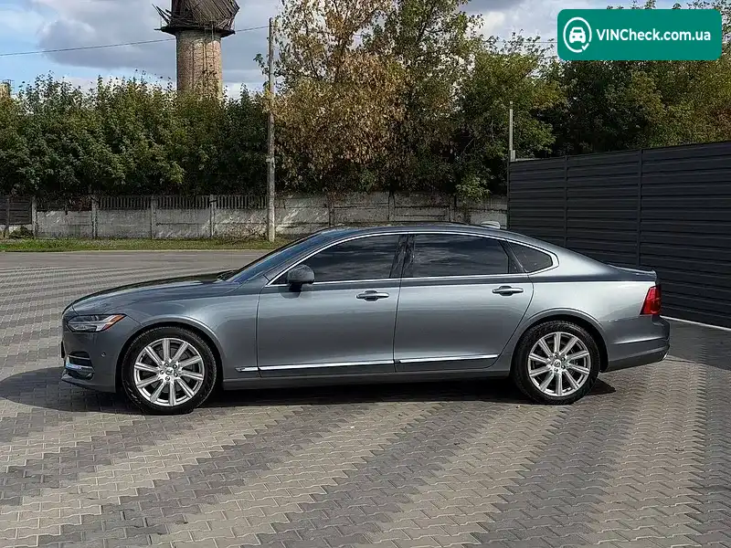 Volvo S90 2018, фото з оголошення 2 з 14, VIN LVYA22ML5JP055687