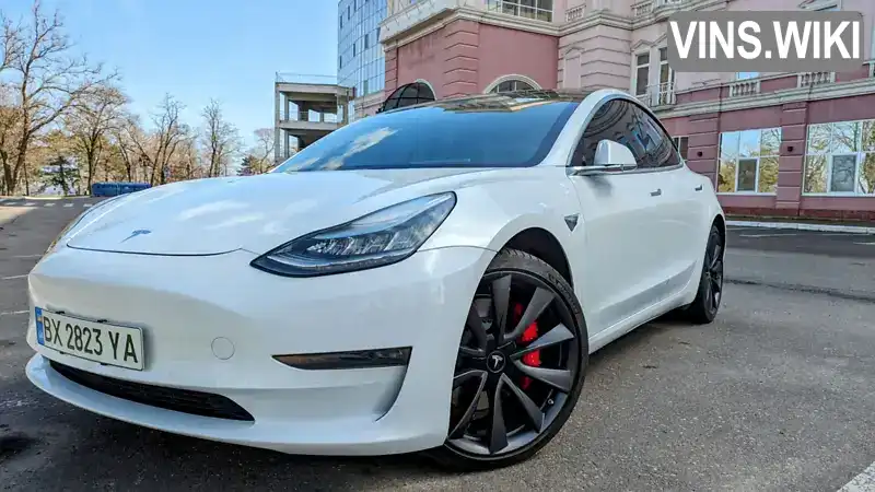 Tesla Model 3 2020, фото з оголошення 1 з 16, VIN 5YJ3E1EC5LF647118