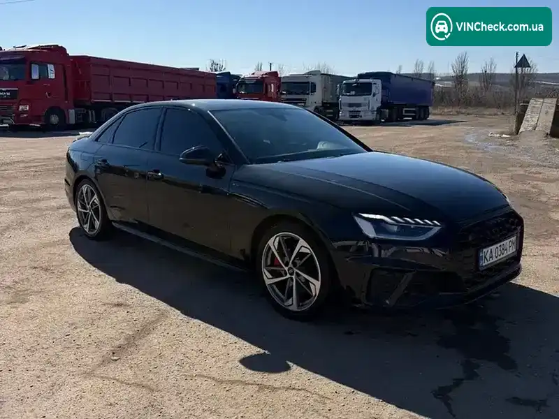 Audi A4 2022, фото з оголошення 2 з 18, VIN WAUEAAF44PA035032