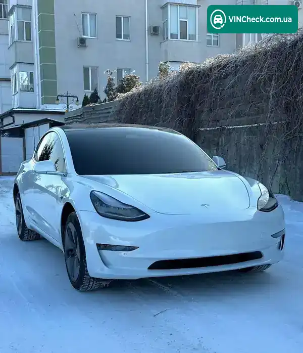 Tesla Model 3 2018, фото з оголошення 1 з 15, VIN 5YJ3E1EA4JF161671
