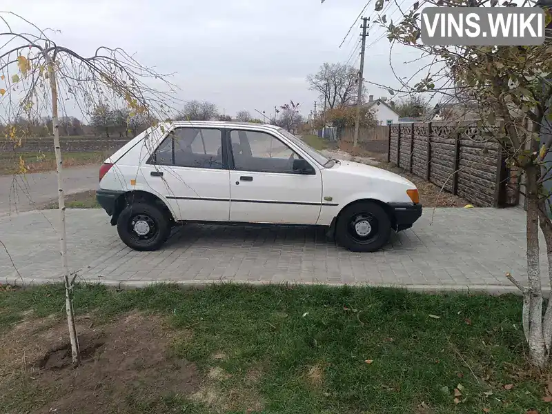 Ford Fiesta 1992, фото з оголошення 1 з 7, VIN WF0AXXGAFANB93115