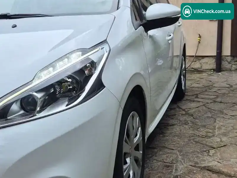 Peugeot 208 2019, фото з оголошення 2 з 16, VIN VF3CCHMZ0KT014774