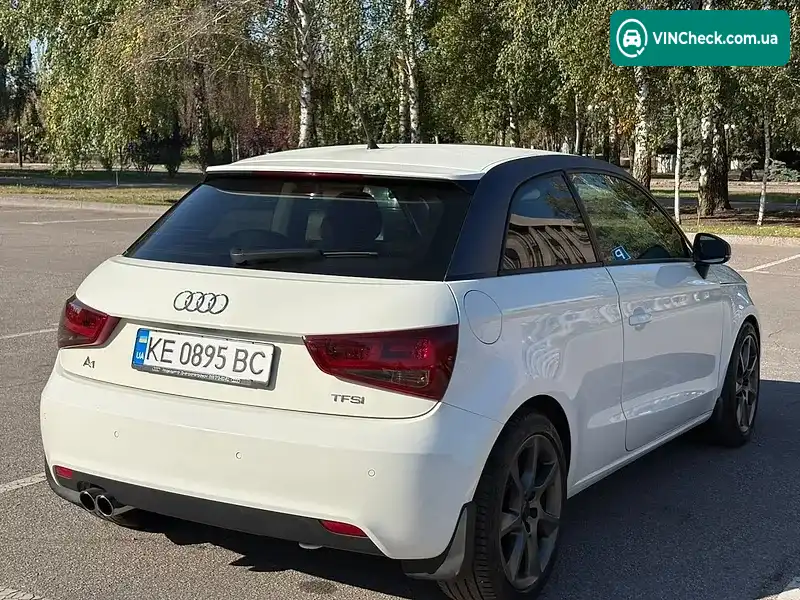 Audi A1 2010, фото з оголошення 2 з 11, VIN WAUZZZ8X0BB026394