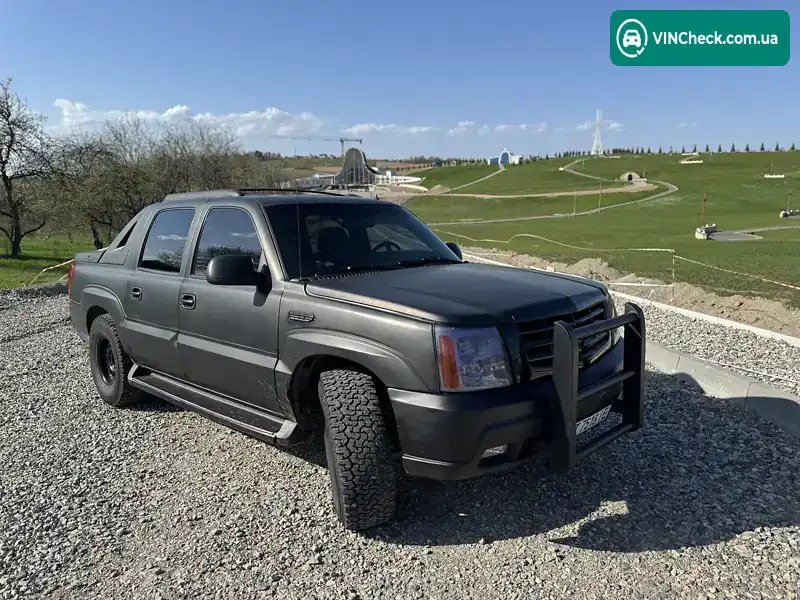 Cadillac Escalade 2002, фото з оголошення 1 з 20, VIN 3GYEK63N32G282671