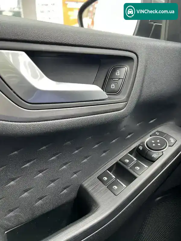 Ford Kuga 2020, фото з оголошення 2 з 17, VIN WF0FXXWPMFLL55526