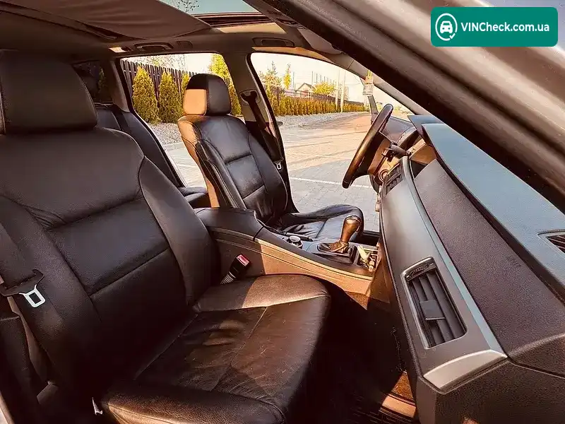 BMW 5 Series 2004, фото з оголошення 1 з 11, VIN WBANG51000B394338