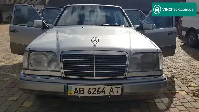 Mercedes-Benz E-Class 1995, фото з оголошення 1 з 9, VIN WDB1240221C207433