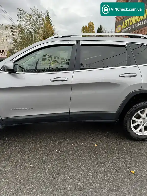 Jeep Cherokee 2016, фото з оголошення 2 з 21, VIN 1C4PJMCS8GW300330