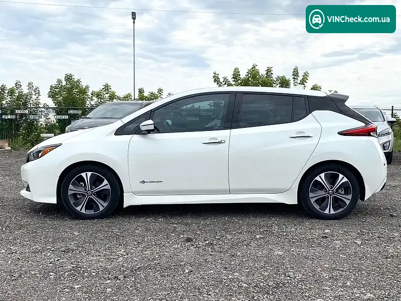 Nissan Leaf 2018, фото з оголошення 2 з 20, VIN 1N4AZ1CP6JC300236