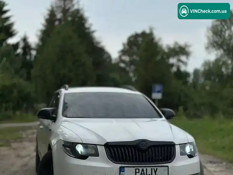 Skoda Superb 2011, фото з оголошення 2 з 21, VIN TMBJA63T3C9014890